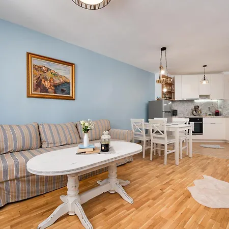 Apartment The Old Sailor Warna